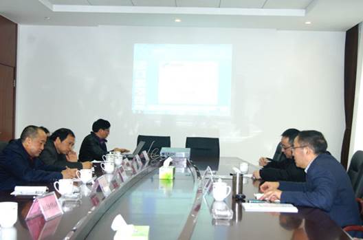 說明: E:\畜科\會議報道\20150122省科技廳副廳長韓忠成赴飼料產研院考察調研\news-2.jpg