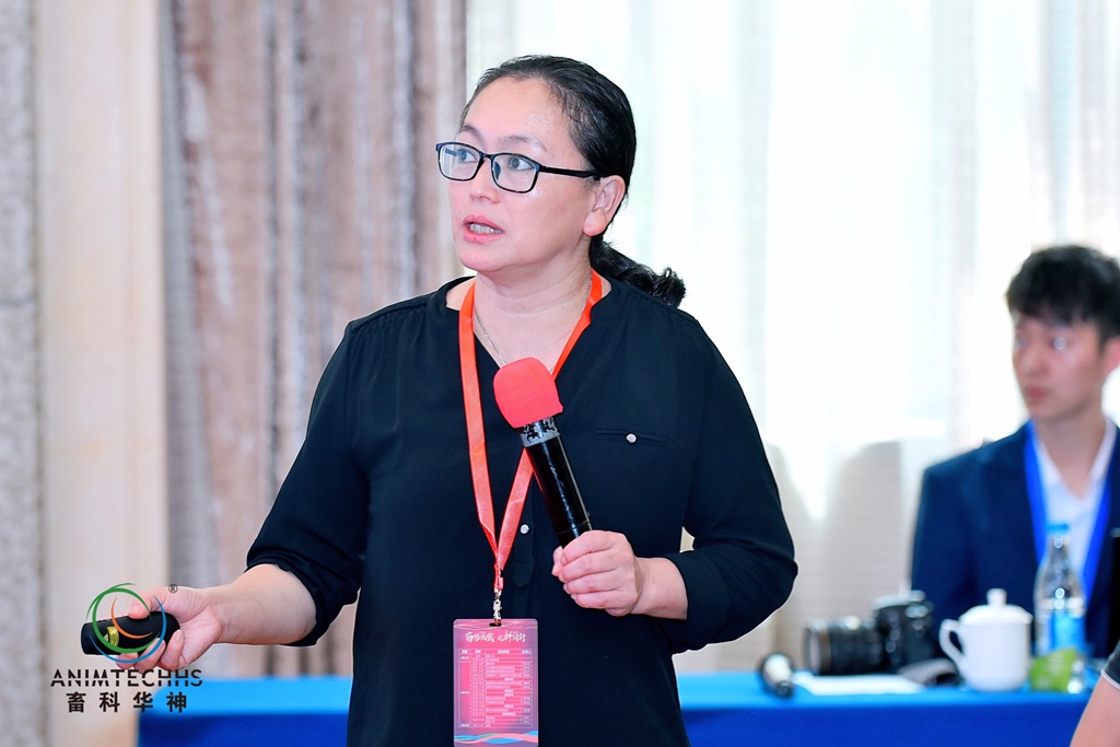 news05.jpg news05.jpg